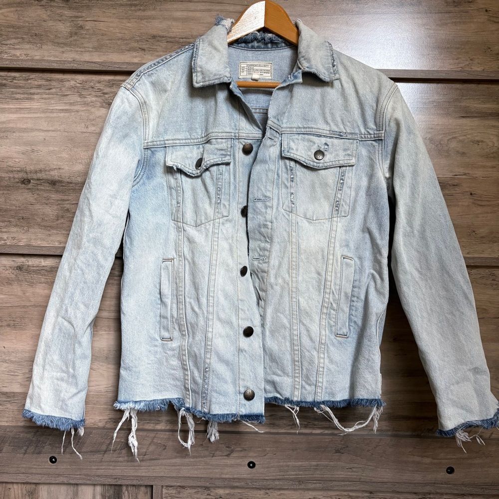 Current Elliott Light Wash Denim Jacket Vintage Boyfriend Trucker Frayed Luxury